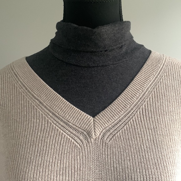 Never used Land’s End Sweater Vest - Picture 5 of 5